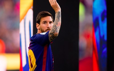 9博热评-利瓦科维奇门前表现顶级